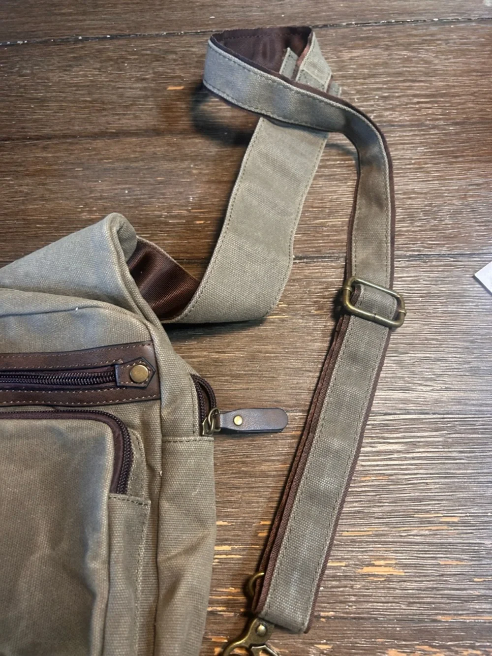 Mutual weave sling bag